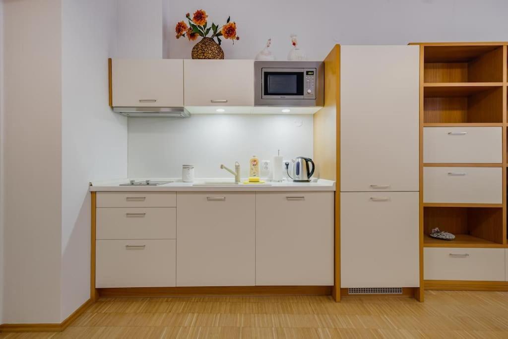 Deluxe Suite In Prime Location Prága Kültér fotó