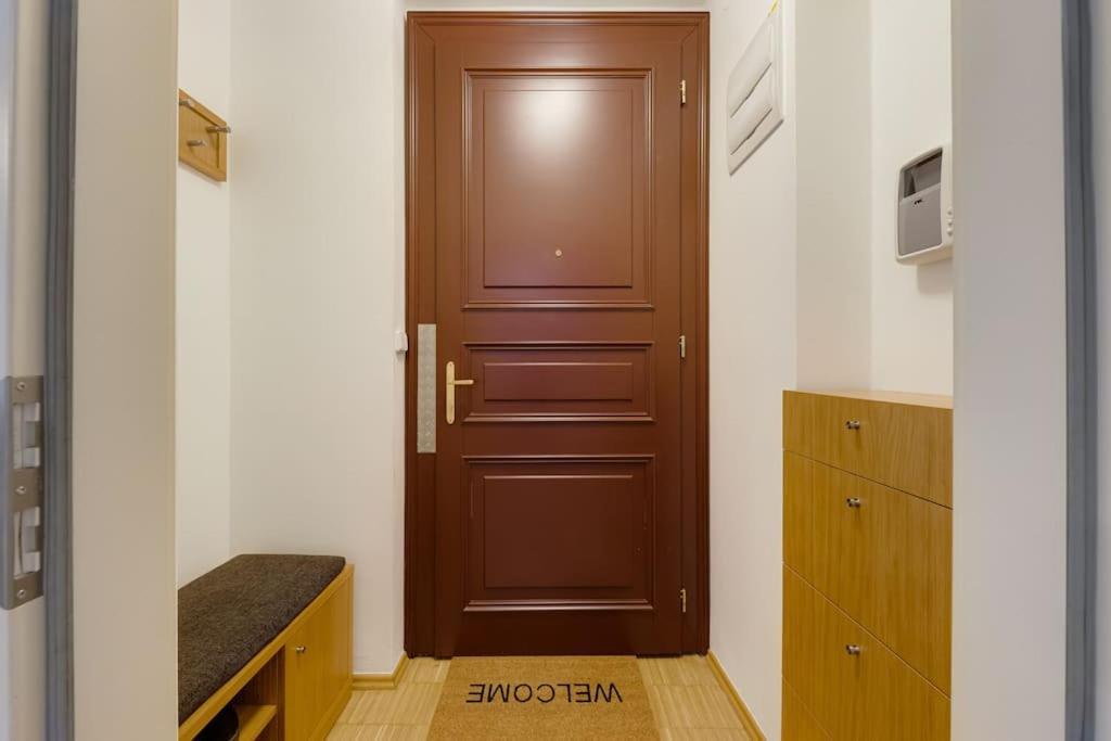 Deluxe Suite In Prime Location Prága Kültér fotó