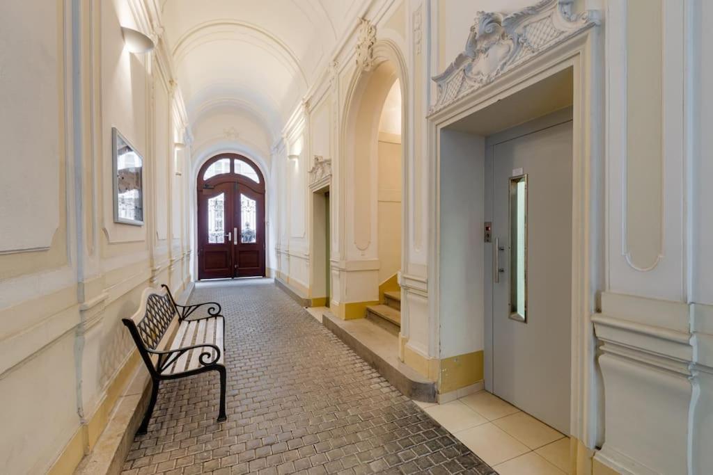 Deluxe Suite In Prime Location Prága Kültér fotó