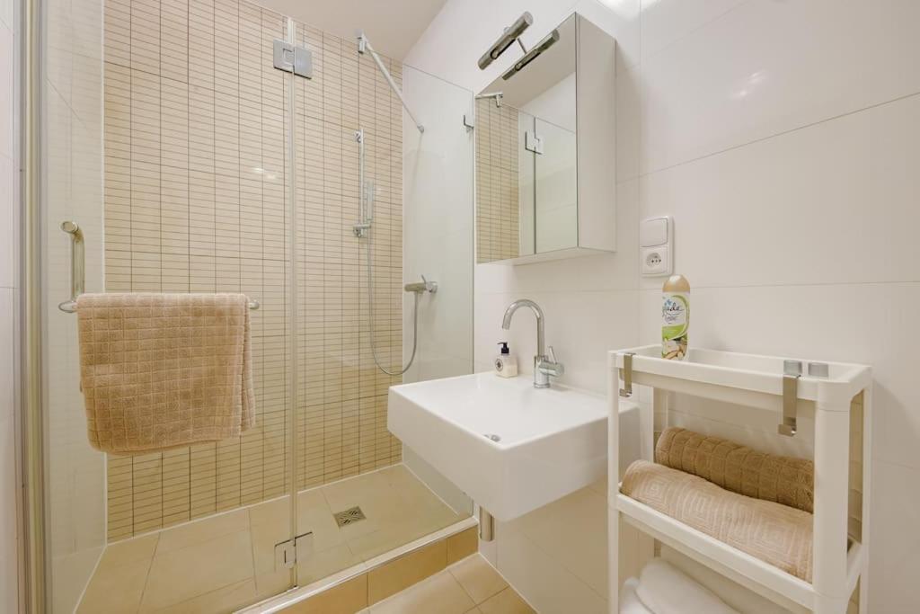 Deluxe Suite In Prime Location Prága Kültér fotó