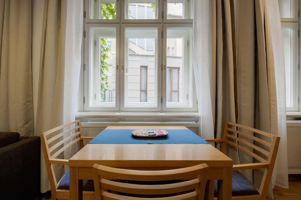 Deluxe Suite In Prime Location Prága Kültér fotó