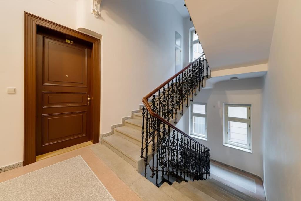 Deluxe Suite In Prime Location Prága Kültér fotó