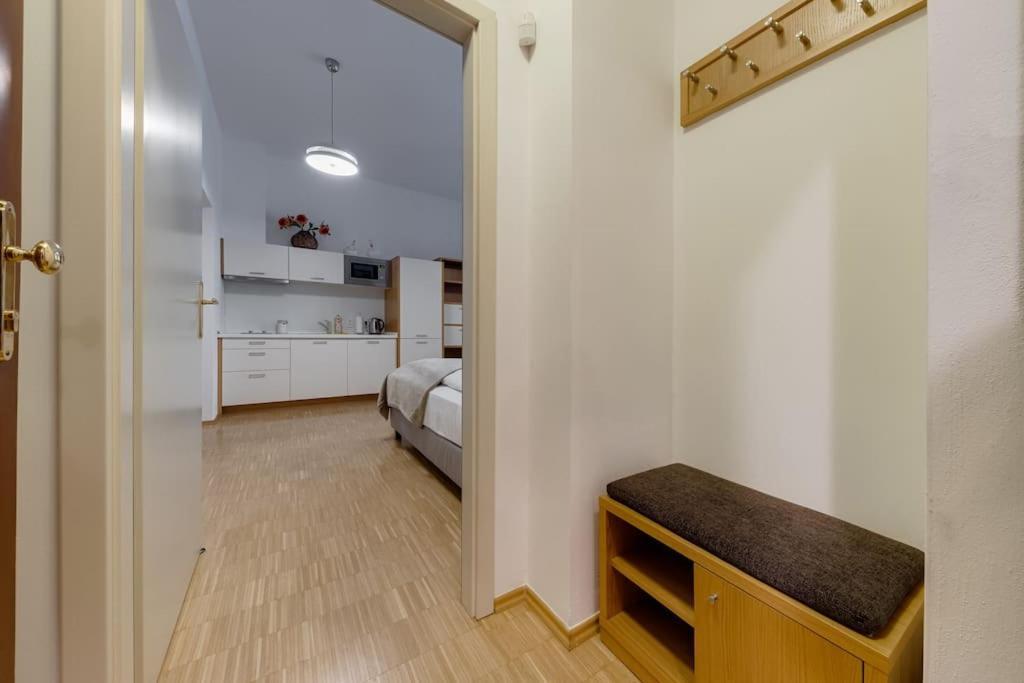 Deluxe Suite In Prime Location Prága Kültér fotó